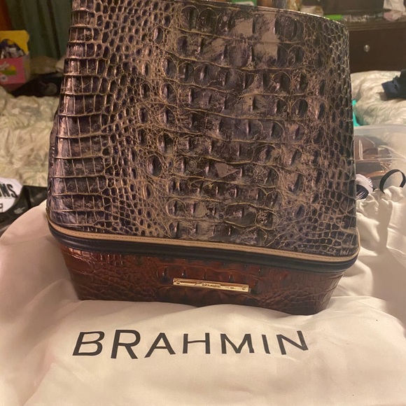 Brand new Brahmin Handbag - Picture 3 of 3